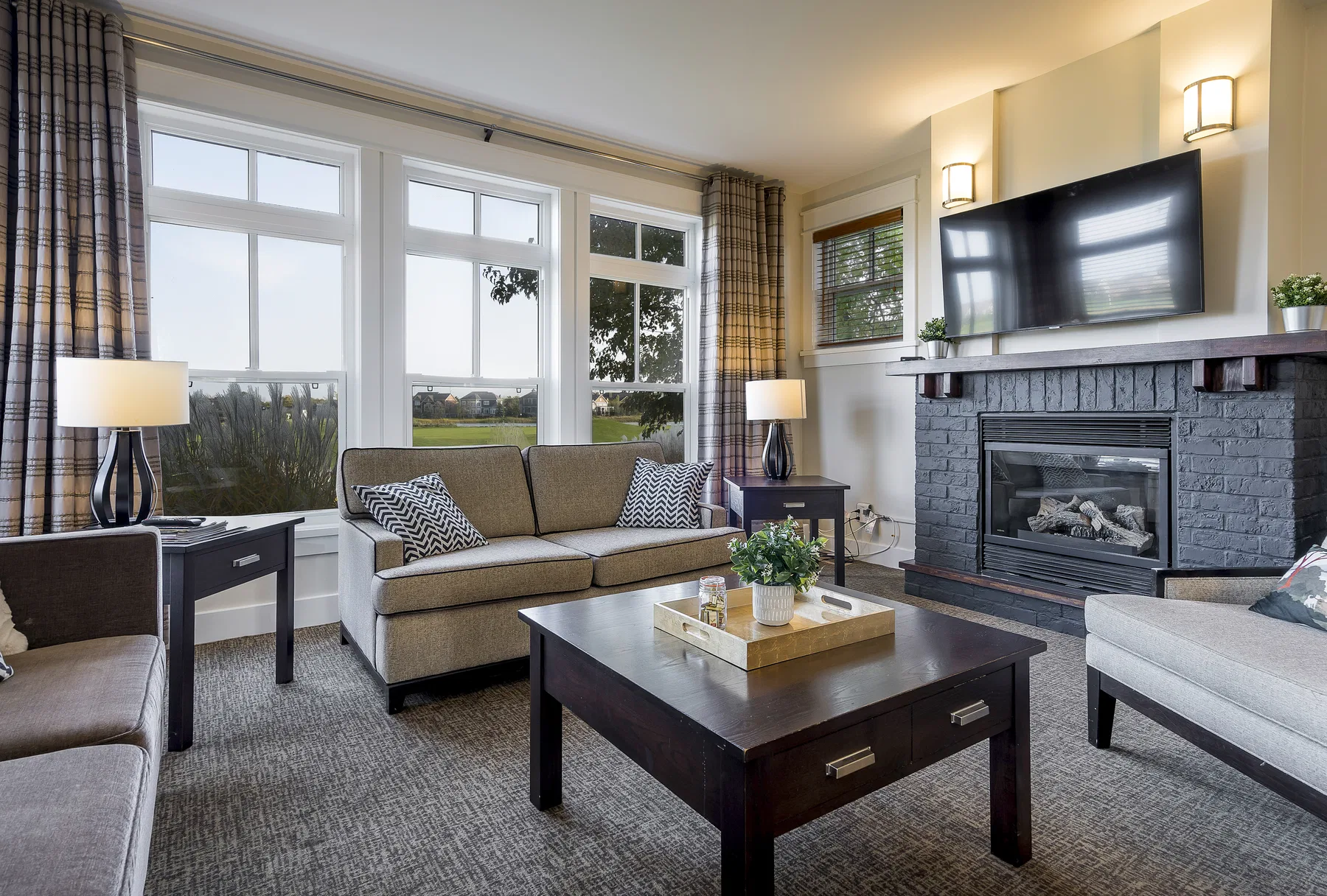Living room with fireplace